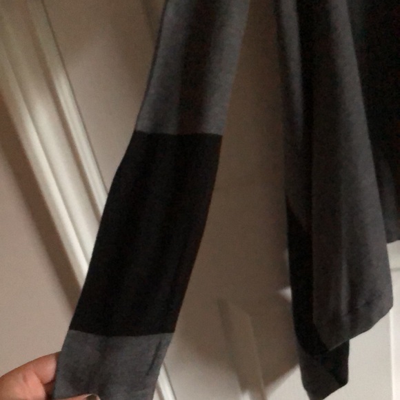 Grey& black cardigan! - Picture 4 of 7